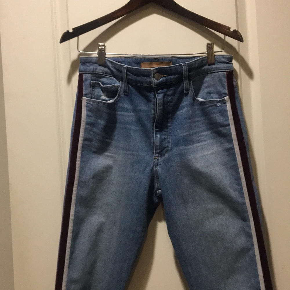 Like New! Joe's”The Charlie”distress High Rise Skinny Ankle jeans detail size 30